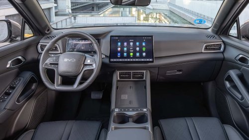 Le BYD Atto 2 reçoit une batterie plus grande pour une autonomie allant jusqu'à 430 km