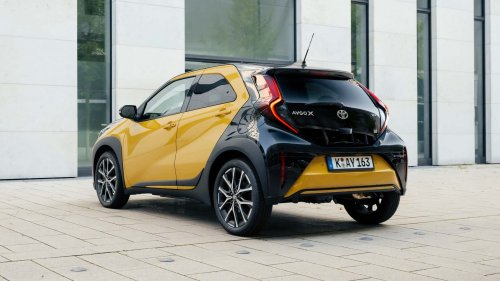 Es el Toyota híbrido más barato y tiene un jugoso descuento