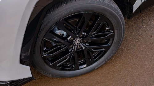 ‘$4,000 Off:’ Toyota Salesman Says He Has to Sell 30 RAV4s, 30 Camrys and Corollas by the End of the Month. Here’s Why