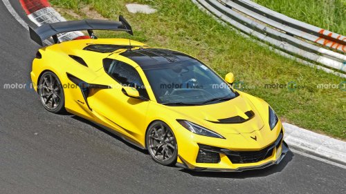 Corvette 'Zora' dalam Kamuflase Terlihat seperti ZR1