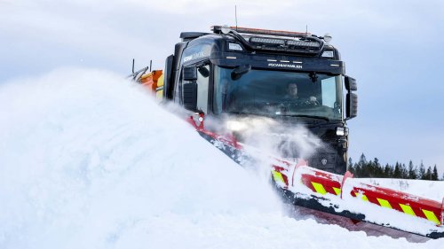 'Easier To Drive During Winter:' Man Uses WD-40 On His Tires for Protection. Then Mechanics Warn Him