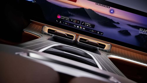 Elektrischer Mercedes GLC (2026): Armaturenbrett wird zum Mega-Bildschirm