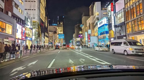 Tokio-Trubel: Unterwegs in Japan im Toyota Crown