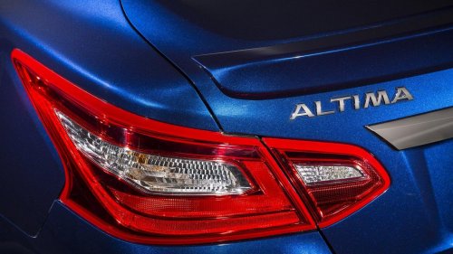 'CarMax Has To Be Stopped:' Man Goes to CarMax. Then He Sees How Much a 2015 Nissan Altima Is Selling For