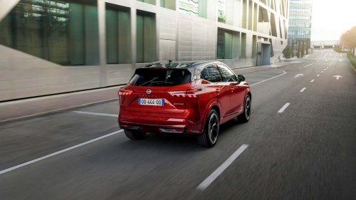 Volkswagen T-Roc vs. Nissan Qashqai: Hybrid-SUVs im Duell