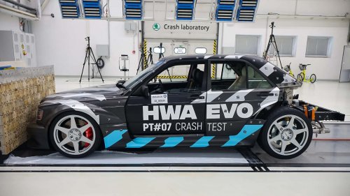 Der HWA EVO: Crashtest bestanden, Legende lebt!