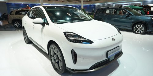 Ada Mobil Mewah Rasa Private Jet di GIIAS, Cek Fitur Rahasianya