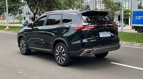 Impresi Awal Chery Tiggo 8 CSH: Sensasi Torsi Jambak Ala Mobil Listrik