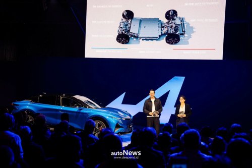 Electric Vehicle Alpine 390 – SPORT FASTBACK 5 KURSI DENGAN 3 MOTOR LISTRIK