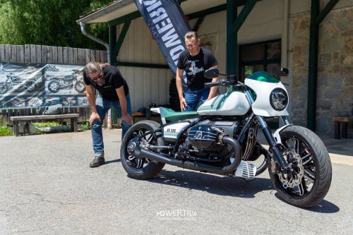 Power Trip The Speed Sisters – INTERPRETASI [WOIDWERK] PADA BMW R 12 DAN R 18