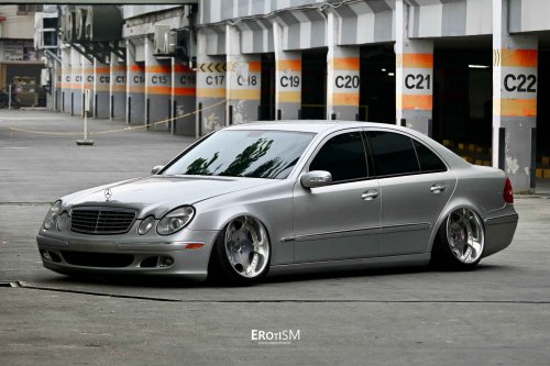 Erot1zm Modifikasi | Mercedes-Benz E 260 2003 – CARLOS SANG KAKI TANGAN