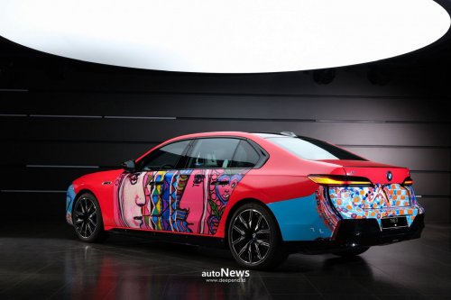 BMW Art Car BMW i7 Listrik Jadi Kanvas Seni – PERINGATI 30 TAHUN BMW KOREA