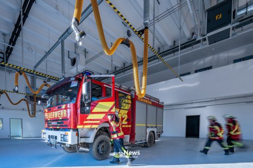 Energy Centre BMW Bangun Jantung Energi Pabrik Baterai –  TANPA GAS FOSIL