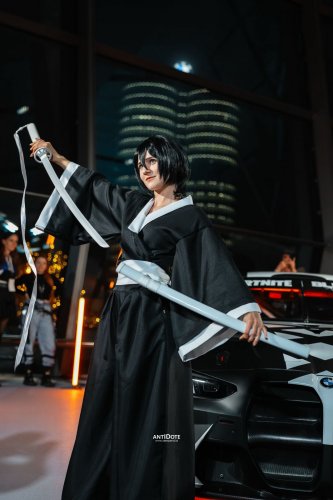 Mobil Balap BMW M4 GT3 EVO Fortnite x BLEACH – TAMPIL NYATA DI BMW WELT