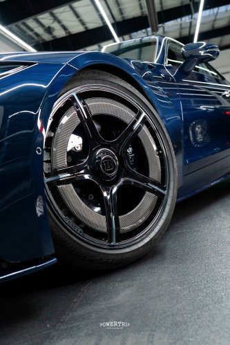 Power Trip BRABUS ROCKET GTS Deep Blue – SHOOTING BRAKE PALING BENGIS
