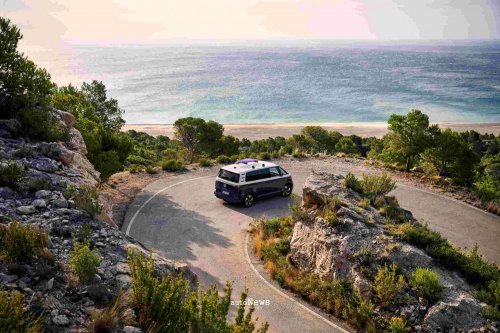 Program Mudik Lebaran 2026 Mudik Pakai Mobil Listrik ID. Buzz – VOLKSWAGEN INDONESIA SIAP KAWAL