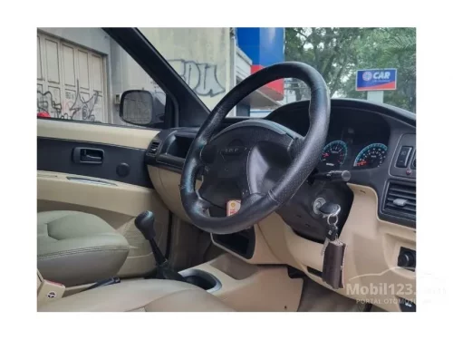 Jangan Keliru, Ini Perbedaan Isuzu Panther Touring dan Grand Touring