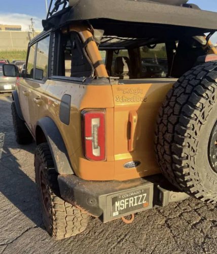 45 Hilarious Personalized License Plates People Found Out In The Wild