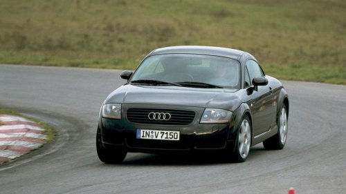 You Can Import The Mazda Miata's Italian Rival, But There's A Problem