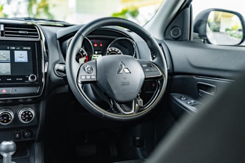 2025 Mitsubishi ASX ES Street review