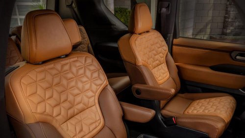 Best SUVs | 2025 New SUV Models Rankings | CarBuzz