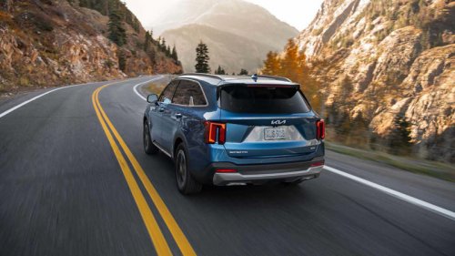 The Three-Row Hybrid SUV That Doesn’t Sacrifice Fuel Efficiency