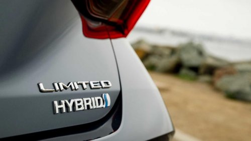 The 5-Year-Old Japanese Hybrid Sedan That You Should Buy Used