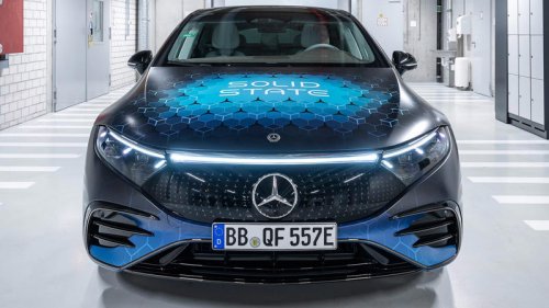 The Mercedes-Benz EQS Claims 620 Miles of Range in Semi-Solid-State Battery Testing