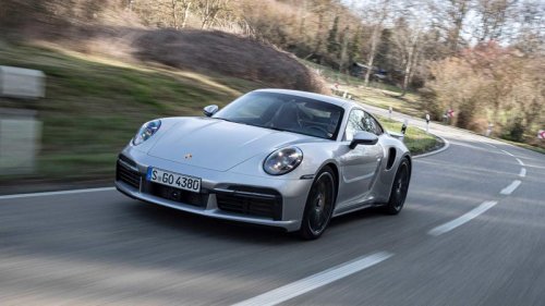 10 Modern Sports Cars That Are Faster Than '80s Supercars