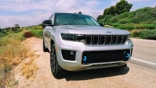 The Last Pickup Truck with a Manual Transmission: A Driver's Dream