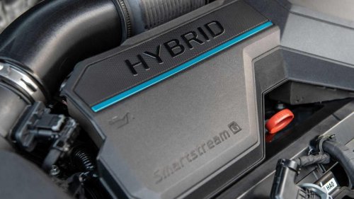 The Three-Row Hybrid SUV That Doesn’t Sacrifice Fuel Efficiency