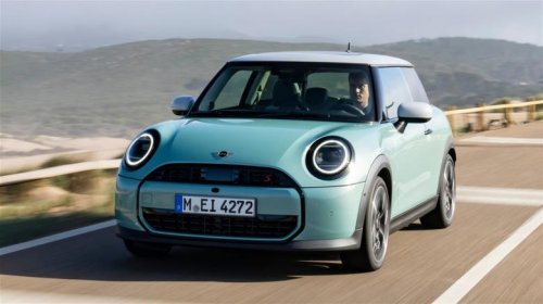 5 Manual Transmission Cars That Were Discontinued In 2025