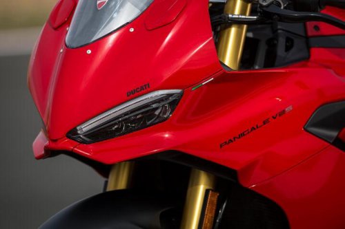 2025 Ducati Panigale V2 S Review – First Ride