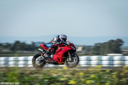 2025 Ducati Panigale V2 S Review – First Ride