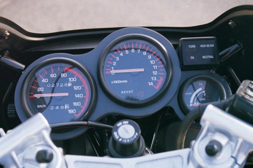 ヤマハ「FZ400R」の系譜｜満を持してデビューを果たした本格レプリカ【バイクの歴史】