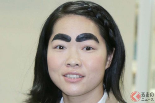 イモトアヤコ、愛車の“600万円超え”「“高級”ハイエース」登場！ 車中泊を満喫する姿に 「ウッド内装が魅力的」「楽しそう」の声集まる