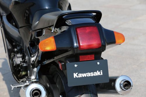 カワサキ「ZZ-R1100」の系譜｜300km/h時代の到来を告げる世界最速グランツーリスモ！【バイクの歴史】