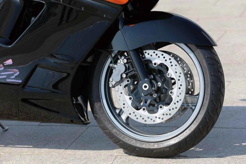 カワサキ「ZZ-R1100」の系譜｜300km/h時代の到来を告げる世界最速グランツーリスモ！【バイクの歴史】