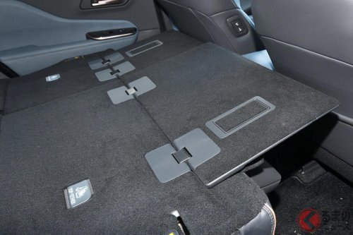 快適に「車中泊」出来た？ トヨタ新型「クラウンエステート」自慢の空間を体感！ 拡張ボードの使い勝手は？ 熟睡出来た？