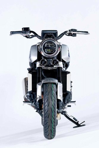 ホンダ「CB1000Fコンセプト」徹底チェック！ CBらしさあふれるスタイルで現代に蘇った“最強のF”