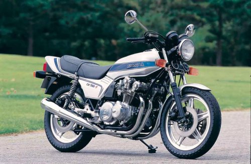 ホンダ「CB1000Fコンセプト」徹底チェック！ CBらしさあふれるスタイルで現代に蘇った“最強のF”