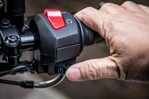 冬の間にバイクに乗ってなかった人は必見！ 走り出す前に『この7箇所』だけはチェックして！【バイク初心者おすすめ知識学 on スズキのバイク！】