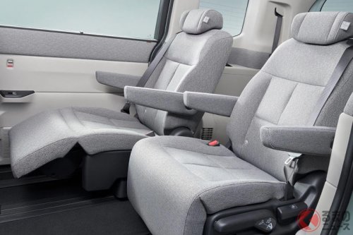 ホンダ「“新”ステップワゴン」に反響あり！ 「“豪華仕様”追加はマジで熱い！」「赤いスパーダに期待大！」の声も！ ホンダ最新「“カクカク”ミニバン」の進化とは！