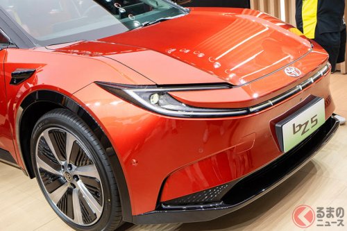 約254万円から！ トヨタ新型「クーペSUV」発表！ 流麗ボディ＆斬新サメ顔がカッコイイ！ “超豪華内装”の「bZ5」上海で発表！