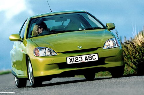 37 futuristic classic cars