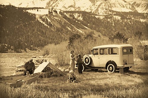 37 futuristic classic cars