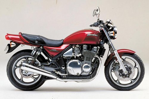 カワサキ「ゼファー1100」の系譜｜空冷・大排気量で人気を誇ったゼファーの最終完成形【バイクの歴史】