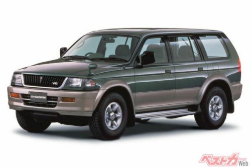 三菱 チャレンジャーって令和だったらランクル250の対抗馬待ったなし!? パリダカにも出場したミッドサイズSUV