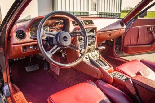 「新車？いや、1982年製だ」走行2500km・冷凍保存のRX-7が現実に…しかも手が届く価格でオークションに登場