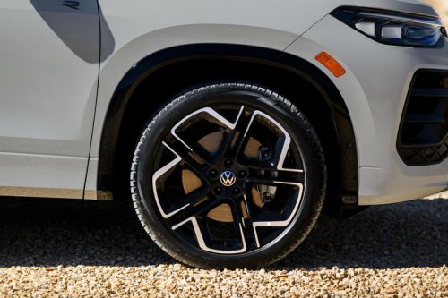 2025 Volkswagen Tiguan First Drive: Goldilocks' Choice